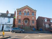 Luxury two bedroom flat in the centre of Hornsea now...