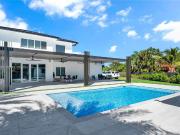 Luxury Villa for rent in Miami, United States