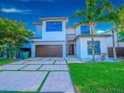 Luxury Villa for rent in Miami, United States