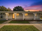 Luxury Villa for rent in Miami, United States