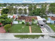 Luxury Villa for sale in Hialeah, Florida