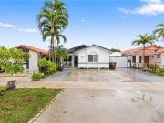 Luxury Villa for sale in Hialeah, United States