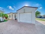 Luxury Villa for sale in Hialeah, United States