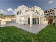 LUXURY VILLA T4 IN FUNCHAL LUXURY VILLA T4 IN FUNCHAL