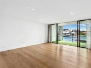Luxury Waterfront Apartment in Barangaroo | Unfurnished