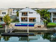 LUXURY WATERFRONT LIVING | INFINITY POOL, SOLAR POWER &...