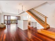 Luxury Waterfront Villa for Lease – Sanctuary Cove