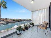 Luxury world class harbourside apartment with...