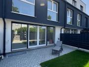 Luxus Haus mit 5 Zimmer zu verkaufen in Bela Laszky...