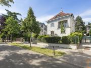 Luxus Haus mit 9 Zimmer zu verkaufen in Gemeindebezirk...