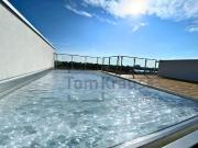 LUXUS LOFT PENTHOUSE MIT POOL SKYLINE UND WASSERBLICK