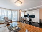 Luxus möblierte 3 Zimmer WG inkl. Garage 2 Terrassen