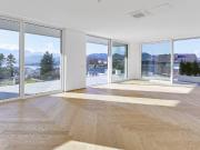 LUXUS NEU DEFINIERT Penthouse mit GARTEN in Gmundner...