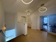 Luxus Penthouse mit Outdoor Jacuzzi wird komplett...