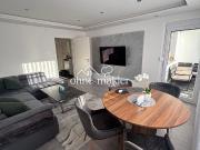 Luxus trifft Design kernsanierte 2,5 Zimmer Wohnung mit...