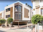 Luxusapartment mit Infinity Pool und Blick auf das Meer