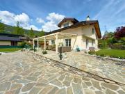 LUXUSVILLA MIT ANBAU AN SCHEUNEN