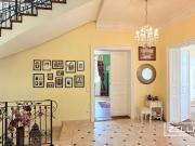 Luxusvilla mit historischem Charme und modernem Komfort...