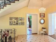 Luxusvilla mit historischem Charme und modernem Komfort...