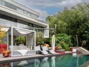 Luxusvilla mit Infinitypool in absoluter Ruhelage in...