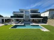 Luxusvilla nahe Wien – 406 m² Wohnfläche | Share Deal...