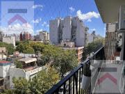 Luminosidad y amplitud en sus espacio: semipiso con...