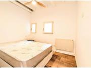 Luz, historia y diseño: un refugio exclusivo en Sant Jaume