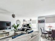 Lynmouth Road Churchward, Swindon, 2 Bedroom Apartment