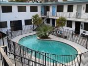 Lynnwood Apartments 2 Bedrooms, 1 Bathroom