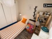 madrid, Community of Madrid 28903