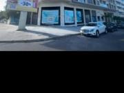 Magasin cinq rideaux faisant angle Bd Ghandi