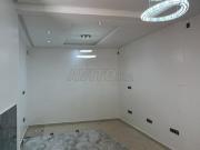 Magasin neuf / idéal toutes activités à louer