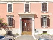 Magazzino da ristrutturare a Roma
