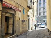 Magazzino da ristrutturare in via santa maria della neve...