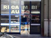 Magazzino in vendita a Bari