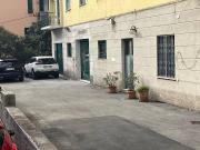 Magazzino in vendita a Genova