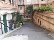 Magazzino in vendita a Genova