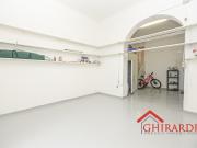 Magazzino in vendita a Genova