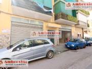 Magazzino in vendita a Napoli