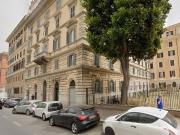 Magazzino in vendita a Roma