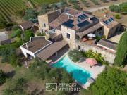 Magnanerie de charme avec vue, piscine et grand terrain...