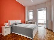 Magnifica camera singola con balcone in Via Maniago