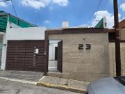 MAGNIFICA CASA BIEN UBICADA, 4 RECAMARAS UNA EN PLANTA BAJA