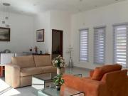 Magnífica casa de 1 piso frente a área verde ! Fracc....