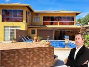 Magnífica casa de alto padrão, localizada na quadra 01...