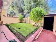 Magnífica casa en venta para ser reinventada como...