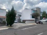 MAGNIFICA CASA EN VENTA RESIDENCIAL CHILUCA