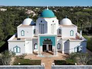 Magnífica Moradia De Estilo Mourisco a Uma Curta...