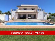 Magnifica moradia T3+2, dois dos quais duas suites,...