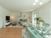 Magnífica moradia T4 em Condomínio privado com piscina...